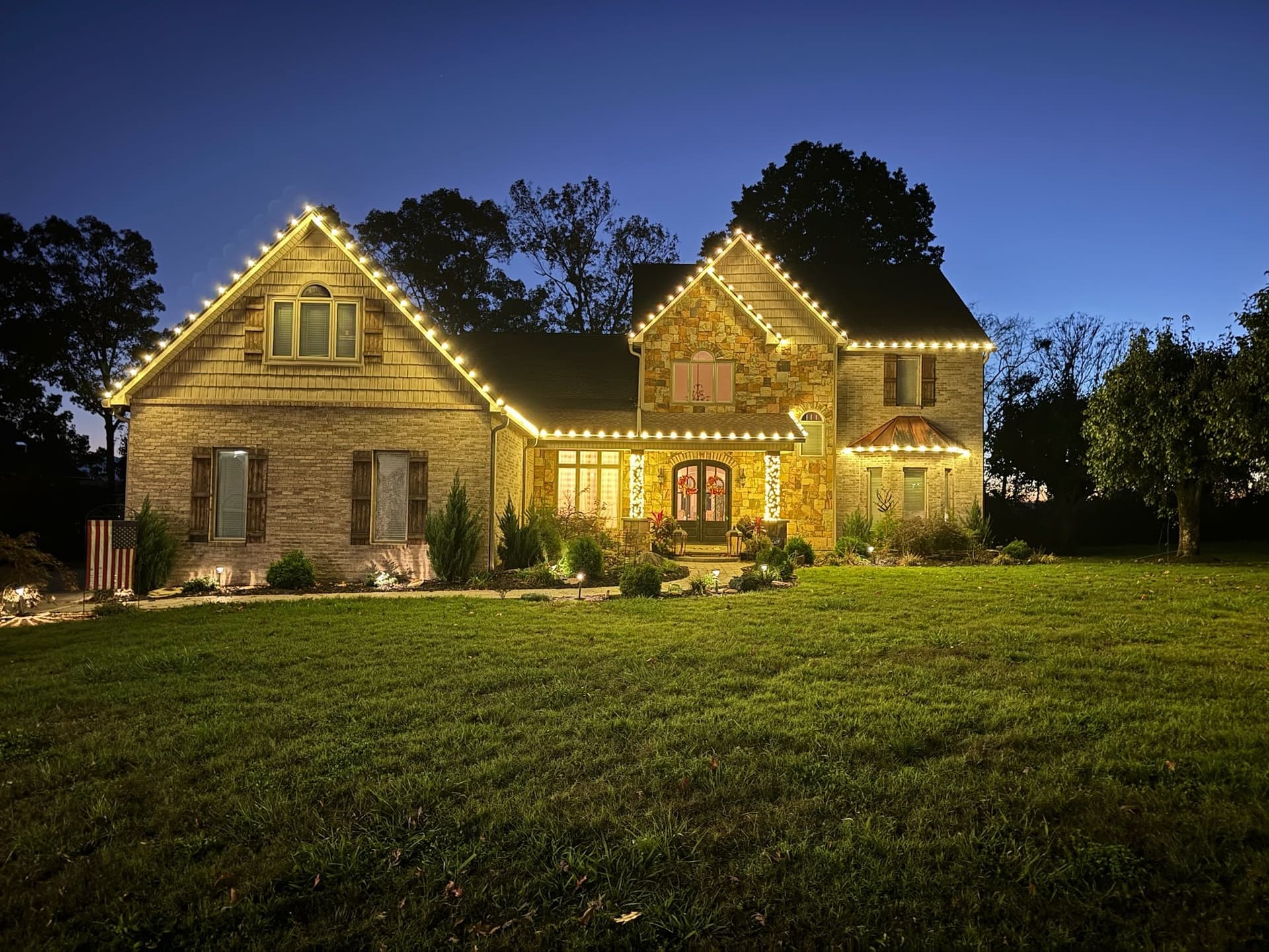 Blog post White Christmas Lights vs Multi-Color: What Works Best in Sevierville? image