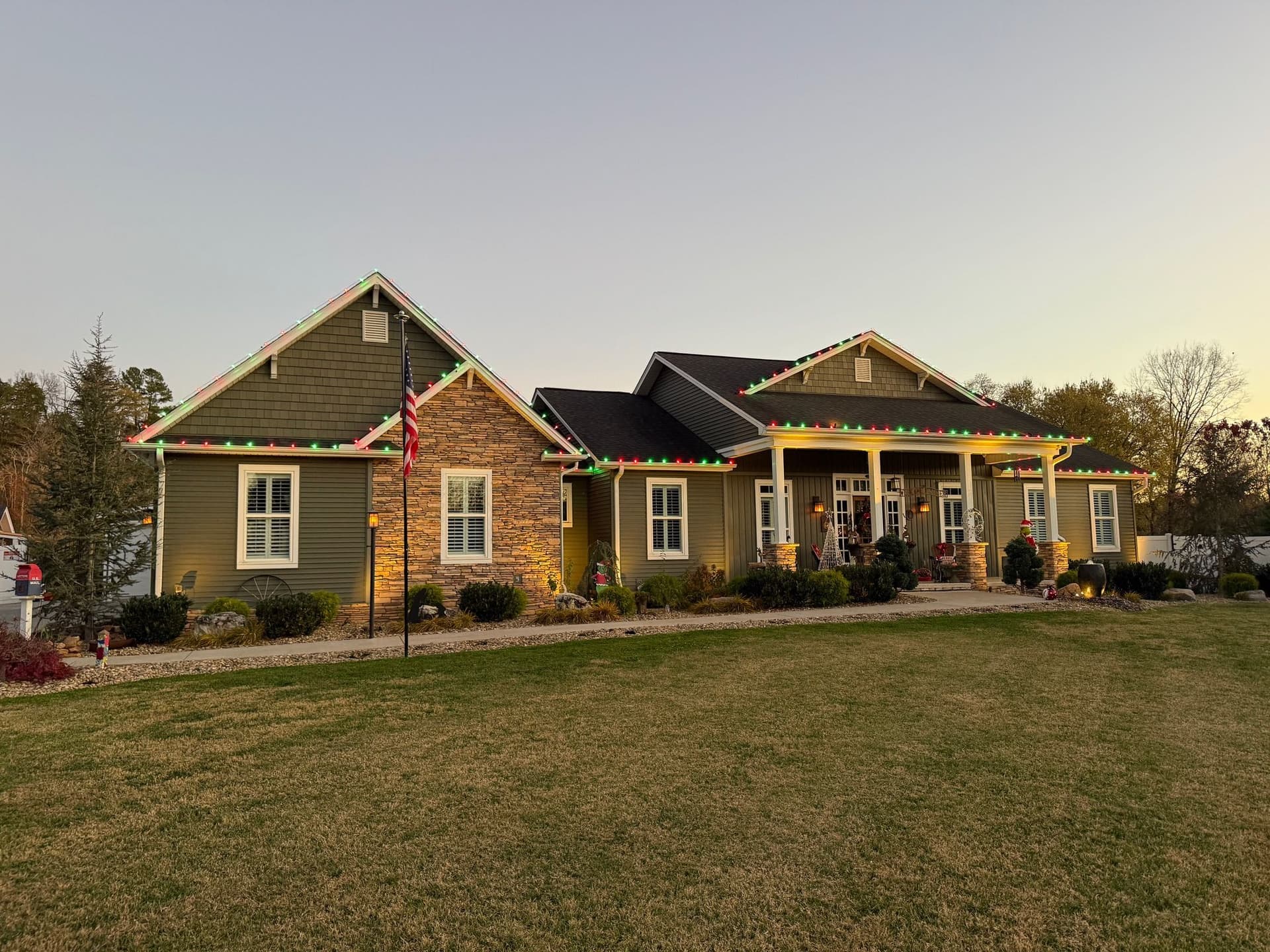 Festive Holiday Lights in Seymour TN image