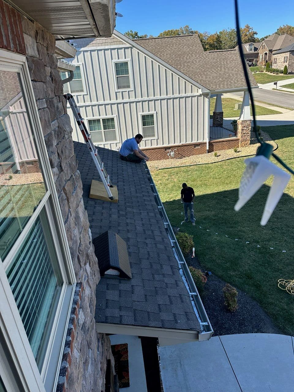 Effortless Holiday Lighting in Maryville image